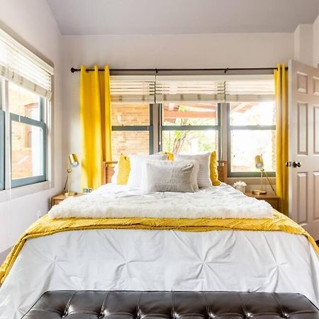 2Br Home W Parking Downtown Charm In Full Bloom! Tucson Buitenkant foto