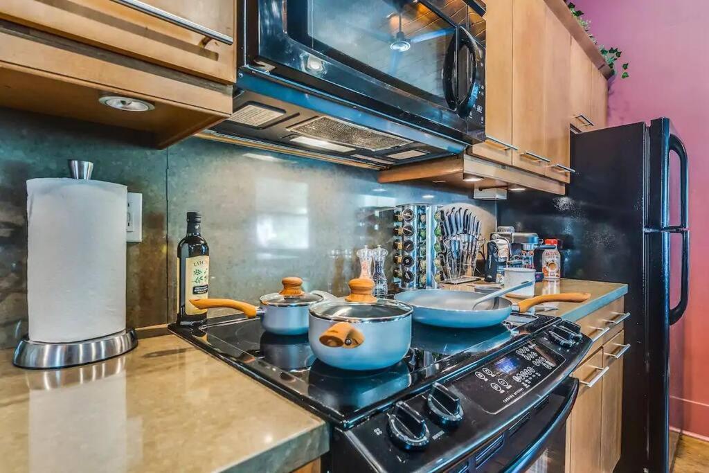2Br Home W Parking Downtown Charm In Full Bloom! Tucson Buitenkant foto