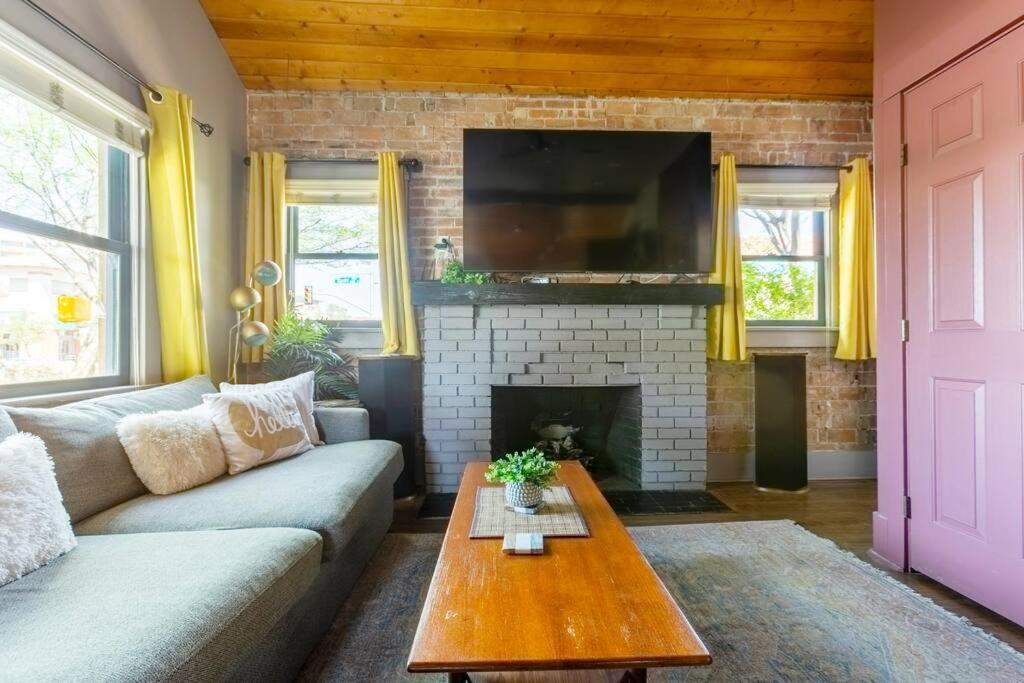 2Br Home W Parking Downtown Charm In Full Bloom! Tucson Buitenkant foto