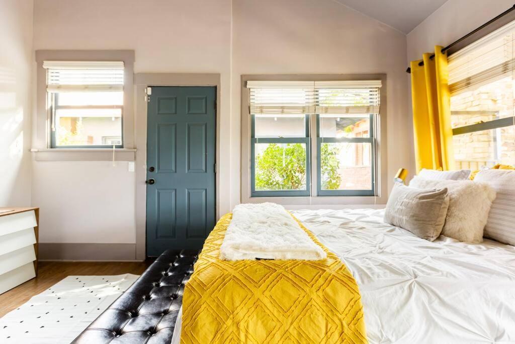 2Br Home W Parking Downtown Charm In Full Bloom! Tucson Buitenkant foto