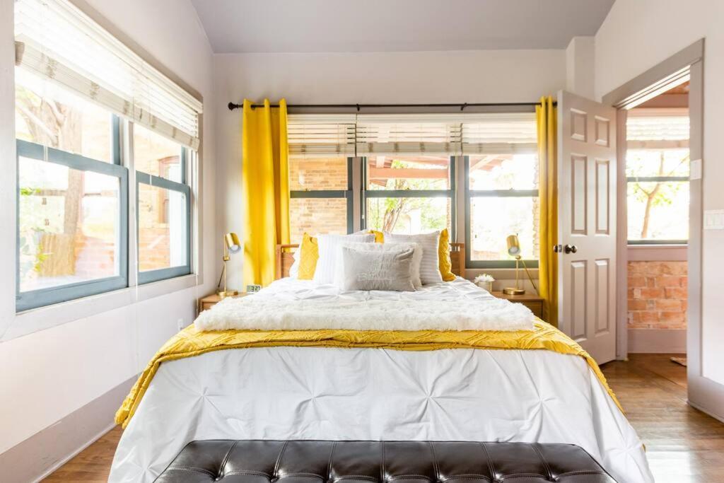 2Br Home W Parking Downtown Charm In Full Bloom! Tucson Buitenkant foto