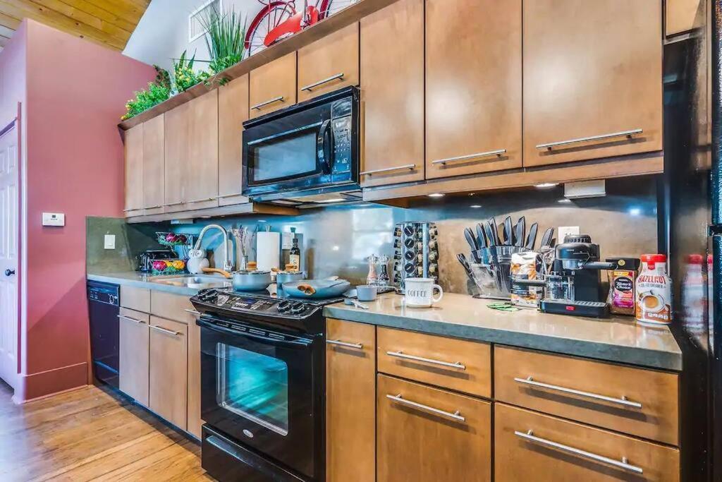 2Br Home W Parking Downtown Charm In Full Bloom! Tucson Buitenkant foto